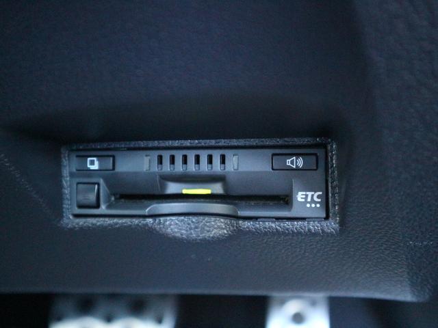 プリウス Ｓツーリングセレクション・ブラックエディション　モデリスタエアロ／９型ＳＤナビ／フルセグ／バックカメラ／Ｂｌｕｅｔｏｏｔｈ／ＣＤ・ＤＶＤ／黒革／前後ドラレコ／ＥＴＣ／シートヒーター／禁煙車／ソナー／デイライト／ＬＥＤライト／専用１７インチホイール（30枚目）