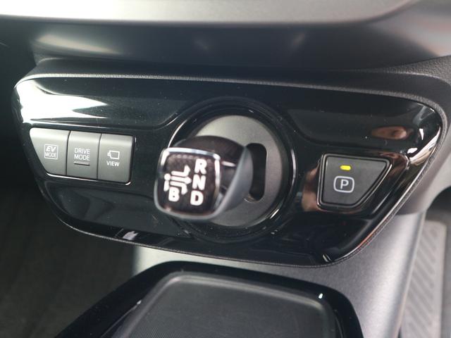 プリウス Aツーリングセレクション・ブラックエディション モデリスタエアロ/8型ナビ/フルセグ/パノラミックビューM/黒革/パワーシート/ブラインドスポットモニター/禁煙車/パーキングアシスト/ドラレコ/ETC2.0/ソナー/アダプティブクルーズコントロール(14枚目)