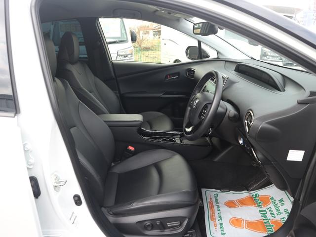 プリウス Aツーリングセレクション・ブラックエディション モデリスタエアロ/8型ナビ/フルセグ/パノラミックビューM/黒革/パワーシート/ブラインドスポットモニター/禁煙車/パーキングアシスト/ドラレコ/ETC2.0/ソナー/アダプティブクルーズコントロール(16枚目)