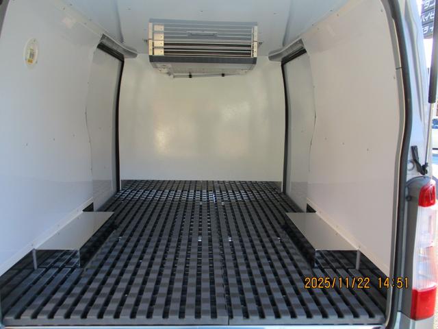 タウンエースバン DX 中温冷凍-5℃2コンプレッサー、冷凍機新品(10枚目)