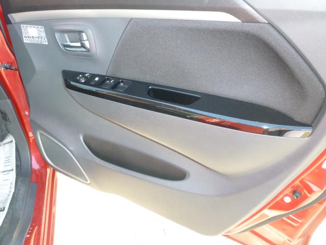 ワゴンRスティングレー X オートライト HID スマートキー アイドリングストップ ベンチシート CVT 盗難防止システム ABS CD ミュージックプレイヤー接続可 アルミホイール 衝突安全ボディ エアコン(5枚目)