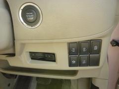 �ץå��奨�󥸥󥹥����ȥ����ƥࡢ���󥸥��ư����ߤ��󥿥å��ǹԤ����Ȥ��Ǥ��ޤ��� 4