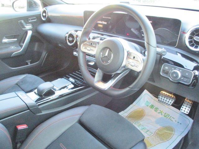 Aクラス A180 スタイル AMGライン レーダーセーフティP ナビゲーションP バックカメラ Bluetooth LEDヘッド スマートキー レーダークルーズ 半革シート シートヒーター 横滑り防止装置 ドラレコ オートAC 純正18アルミ(8枚目)