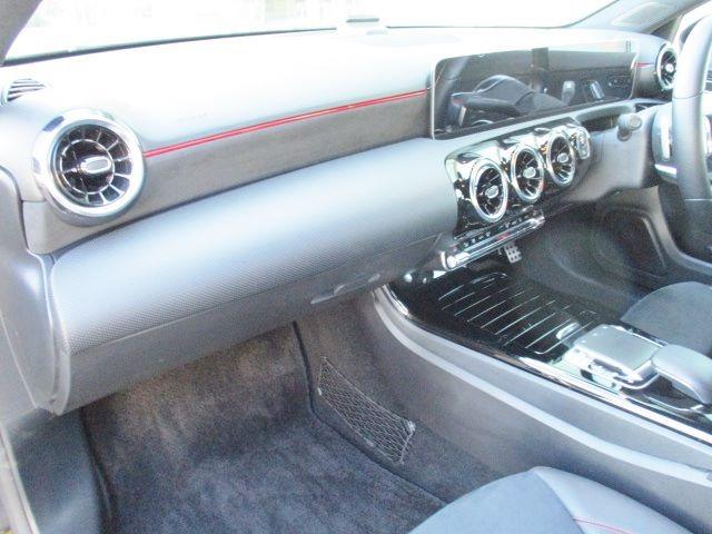 Aクラス A180 スタイル AMGライン レーダーセーフティP ナビゲーションP バックカメラ Bluetooth LEDヘッド スマートキー レーダークルーズ 半革シート シートヒーター 横滑り防止装置 ドラレコ オートAC 純正18アルミ(9枚目)