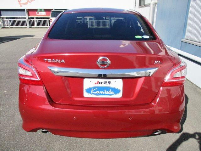 ティアナ ＸＬ　ナビＡＶＭパッケージ　衝突被害軽減ブレーキ　純正ナビ　Ｂｌｕｅｔｏｏｔｈ　ＨＩＤヘッド　スマートキー　アラウンドビューモニター　パワーシート　助手席パワーオットマン　クルコン　横滑り防止装置　オートＡＣ　純正１６アルミ（4枚目）
