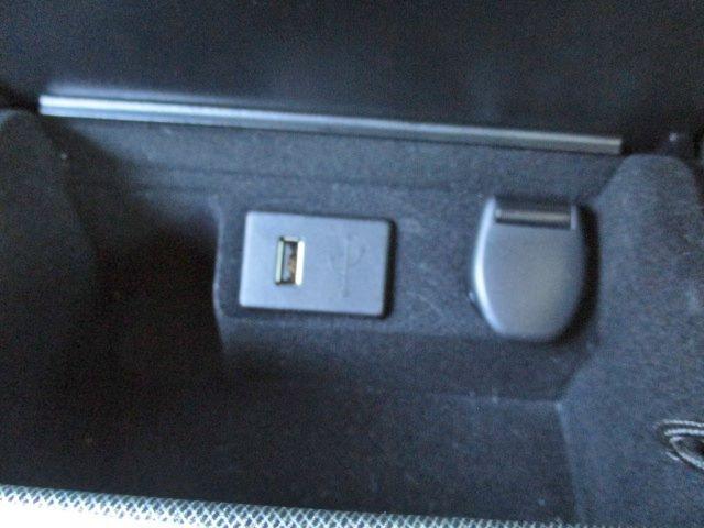 ティアナ ＸＬ　ナビＡＶＭパッケージ　衝突被害軽減ブレーキ　純正ナビ　Ｂｌｕｅｔｏｏｔｈ　ＨＩＤヘッド　スマートキー　アラウンドビューモニター　パワーシート　助手席パワーオットマン　クルコン　横滑り防止装置　オートＡＣ　純正１６アルミ（13枚目）