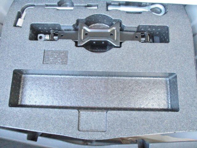 ティアナ ＸＬ　ナビＡＶＭパッケージ　衝突被害軽減ブレーキ　純正ナビ　Ｂｌｕｅｔｏｏｔｈ　ＨＩＤヘッド　スマートキー　アラウンドビューモニター　パワーシート　助手席パワーオットマン　クルコン　横滑り防止装置　オートＡＣ　純正１６アルミ（22枚目）