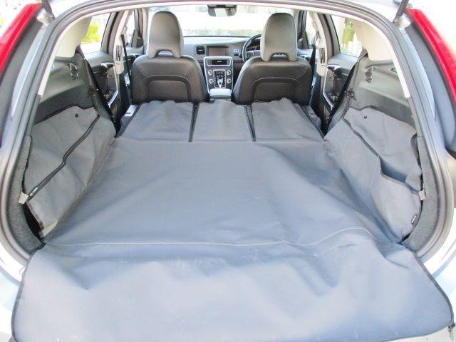 V60 T4 SE 衝突被害軽減ブレーキ 純正HDDナビ バックカメラ Bluetooth HIDヘッド スマートキー 本革パワーシート レーダークルーズ 横滑り防止装置 オートAC 純正17アルミ 正規ディーラー車(21枚目)