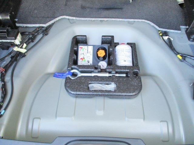 V60 T4 SE 衝突被害軽減ブレーキ 純正HDDナビ バックカメラ Bluetooth HIDヘッド スマートキー 本革パワーシート レーダークルーズ 横滑り防止装置 オートAC 純正17アルミ 正規ディーラー車(23枚目)