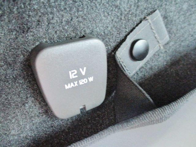 V60 T4 SE 衝突被害軽減ブレーキ 純正HDDナビ バックカメラ Bluetooth HIDヘッド スマートキー 本革パワーシート レーダークルーズ 横滑り防止装置 オートAC 純正17アルミ 正規ディーラー車(24枚目)