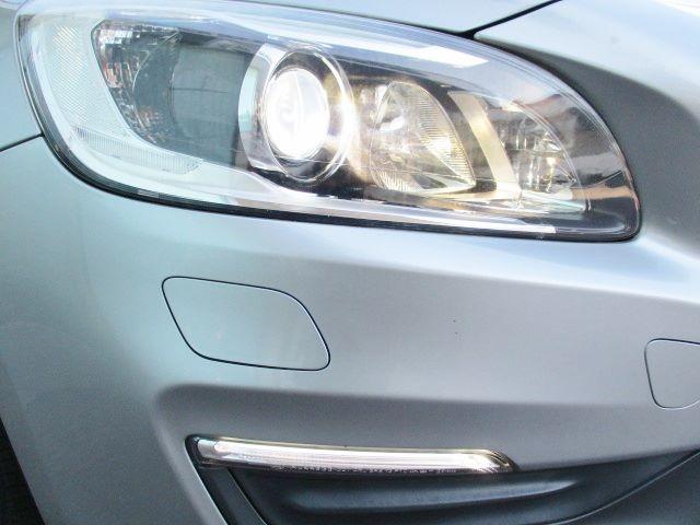 V60 T4 SE 衝突被害軽減ブレーキ 純正HDDナビ バックカメラ Bluetooth HIDヘッド スマートキー 本革パワーシート レーダークルーズ 横滑り防止装置 オートAC 純正17アルミ 正規ディーラー車(26枚目)