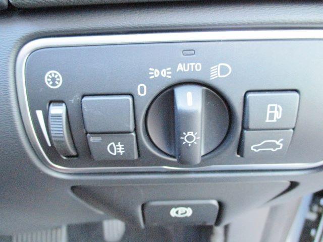 V60 T4 SE 衝突被害軽減ブレーキ 純正HDDナビ バックカメラ Bluetooth HIDヘッド スマートキー 本革パワーシート レーダークルーズ 横滑り防止装置 オートAC 純正17アルミ 正規ディーラー車(36枚目)