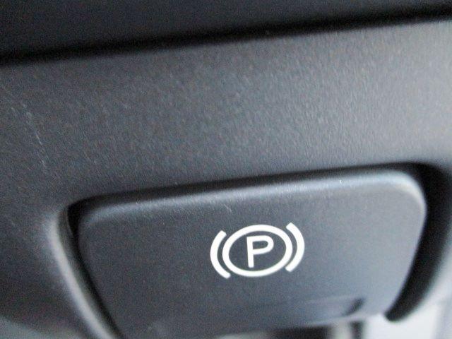 V60 T4 SE 衝突被害軽減ブレーキ 純正HDDナビ バックカメラ Bluetooth HIDヘッド スマートキー 本革パワーシート レーダークルーズ 横滑り防止装置 オートAC 純正17アルミ 正規ディーラー車(37枚目)