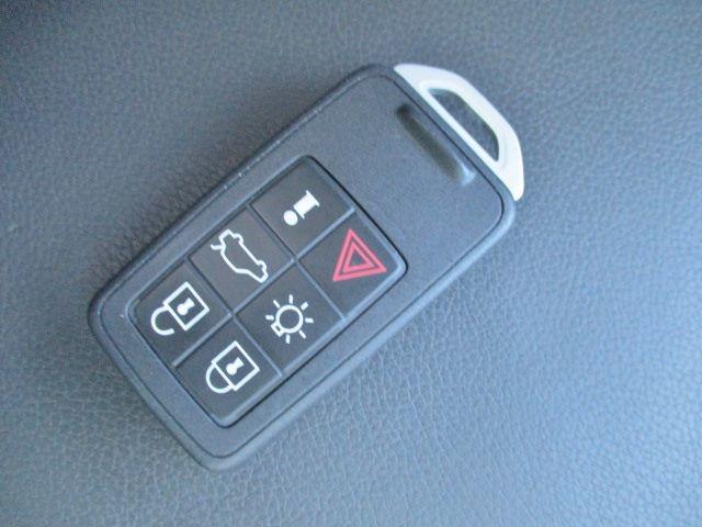 V60 T4 SE 衝突被害軽減ブレーキ 純正HDDナビ バックカメラ Bluetooth HIDヘッド スマートキー 本革パワーシート レーダークルーズ 横滑り防止装置 オートAC 純正17アルミ 正規ディーラー車(45枚目)