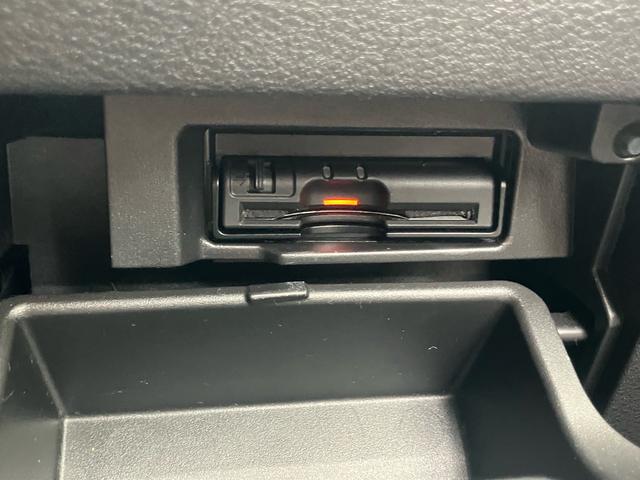 セレナ ハイウェイスター　Ｖセレクション　両側電動スライドドア　８型純正ナビ　フリップダウンモニター　全周囲カメラ　ドラレコ　ＥＴＣ　自動駐車アシスト　８人乗り　後部座席テーブル　サンシェード　サーキュレーター　ＬＥＤヘッドライト　衝突軽減（67枚目）