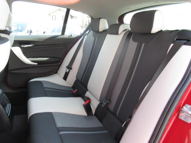 118d スタイルACCパーキングサポートデモカー認定中古車(17枚目)