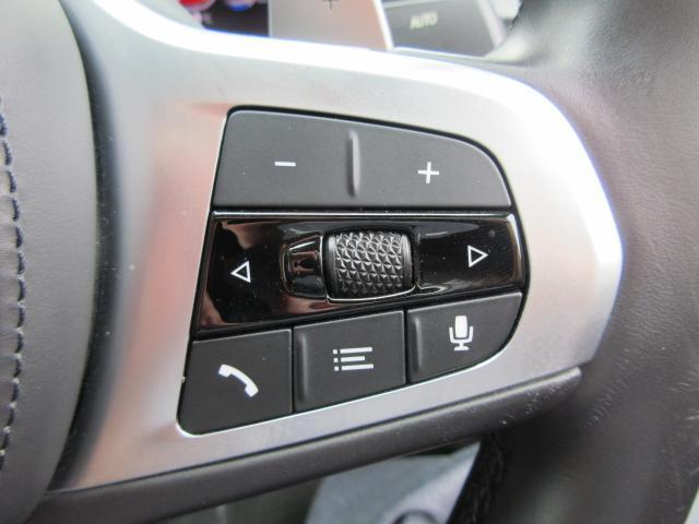 ２シリーズ Ｍ２３５ｉ　ｘＤｒｉｖｅグランクーペ　ＬＥＤヘッドライト　コンフォートアクセス　純正ナビゲーション　Ｂｌｕｅｔｏｏｔｈ　バックカメラ　１８Ｗ　禁煙　ワンオーナー（23枚目）