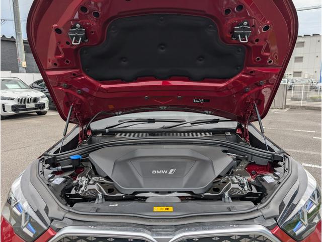 ｉＸ２ ｘＤｒｉｖｅ　３０　Ｍスポーツ　パノラマサンルーフ　２０ＡＷ　禁煙　デモカー　ステアリングヒーター　カーブドディスプレイナビゲーション　シートヒーター　全周囲カメラ（7枚目）
