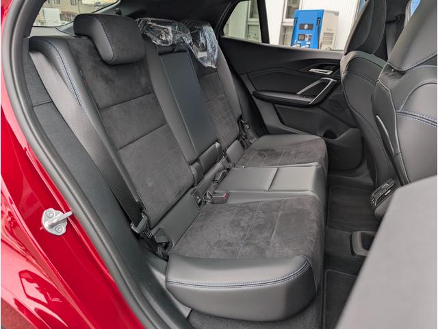ｉＸ２ ｘＤｒｉｖｅ　３０　Ｍスポーツ　パノラマサンルーフ　２０ＡＷ　禁煙　デモカー　ステアリングヒーター　カーブドディスプレイナビゲーション　シートヒーター　全周囲カメラ（36枚目）
