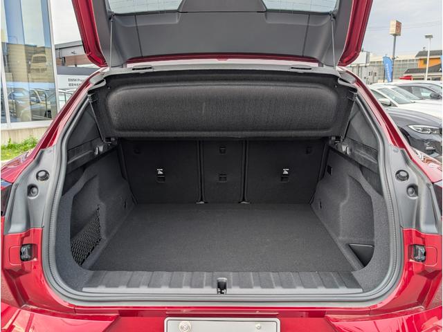 ｉＸ２ ｘＤｒｉｖｅ　３０　Ｍスポーツ　パノラマサンルーフ　２０ＡＷ　禁煙　デモカー　ステアリングヒーター　カーブドディスプレイナビゲーション　シートヒーター　全周囲カメラ（45枚目）