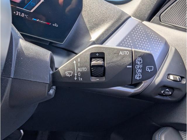 １シリーズ １２０ｄ　テクノロジーパッケージ１８ＡＷ禁煙デモカー　　アダプティブＭサスペンション　シートヒーター　電動リヤゲート　ＵＶカットガラス　ハーマンカードンスピーカー　ＬＥＤヘッドライト（26枚目）
