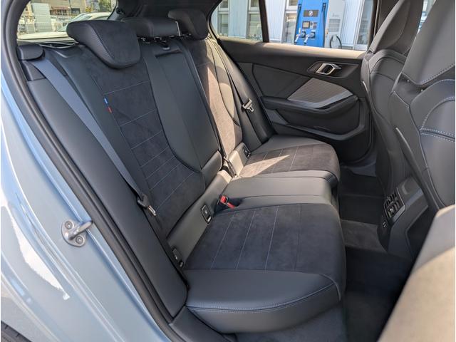 １シリーズ １２０ｄ　テクノロジーパッケージ１８ＡＷ禁煙デモカー　　アダプティブＭサスペンション　シートヒーター　電動リヤゲート　ＵＶカットガラス　ハーマンカードンスピーカー　ＬＥＤヘッドライト（36枚目）