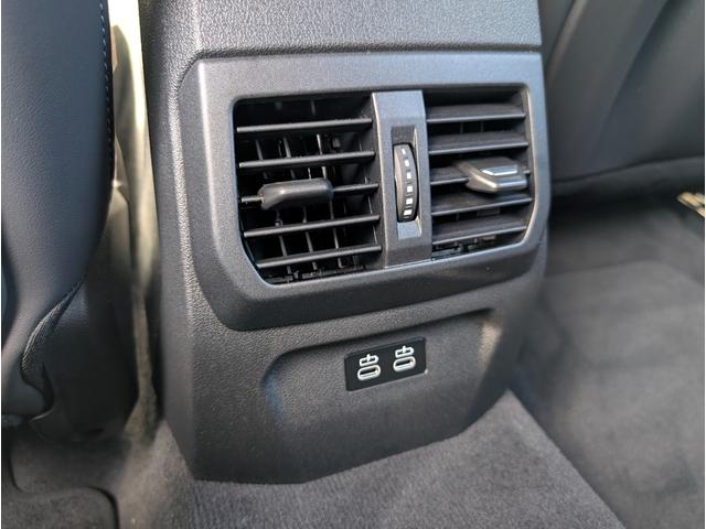 １シリーズ １２０ｄ　テクノロジーパッケージ１８ＡＷ禁煙デモカー　　アダプティブＭサスペンション　シートヒーター　電動リヤゲート　ＵＶカットガラス　ハーマンカードンスピーカー　ＬＥＤヘッドライト（40枚目）