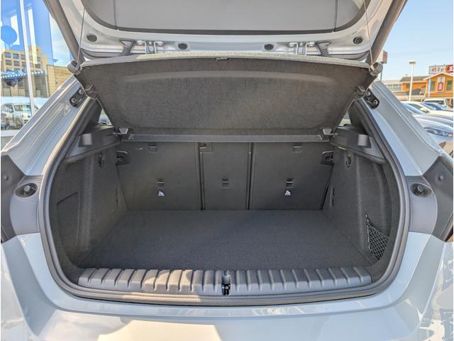 １シリーズ １２０ｄ　テクノロジーパッケージ１８ＡＷ禁煙デモカー　　アダプティブＭサスペンション　シートヒーター　電動リヤゲート　ＵＶカットガラス　ハーマンカードンスピーカー　ＬＥＤヘッドライト（47枚目）