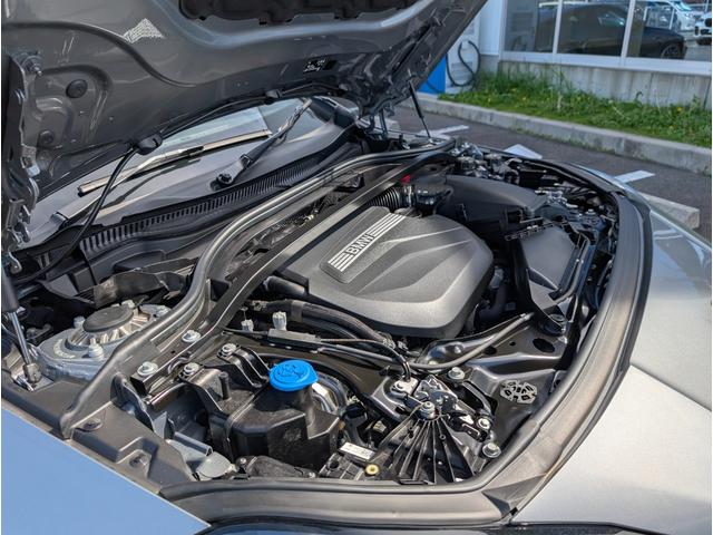 １シリーズ １２０ｄ　ハイラインパッケージ　ハイラインパッケージ　テクノロジーパッケージ　１７ＡＷ　禁煙　デモカー　　カーブドディスプレイナビゲーション　シートヒーター　アップルカープレイ対応　アクティブクルーズコントロール（9枚目）