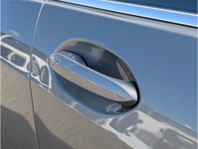 １シリーズ １２０ｄ　ハイラインパッケージ　ハイラインパッケージ　テクノロジーパッケージ　１７ＡＷ　禁煙　デモカー　　カーブドディスプレイナビゲーション　シートヒーター　アップルカープレイ対応　アクティブクルーズコントロール（11枚目）
