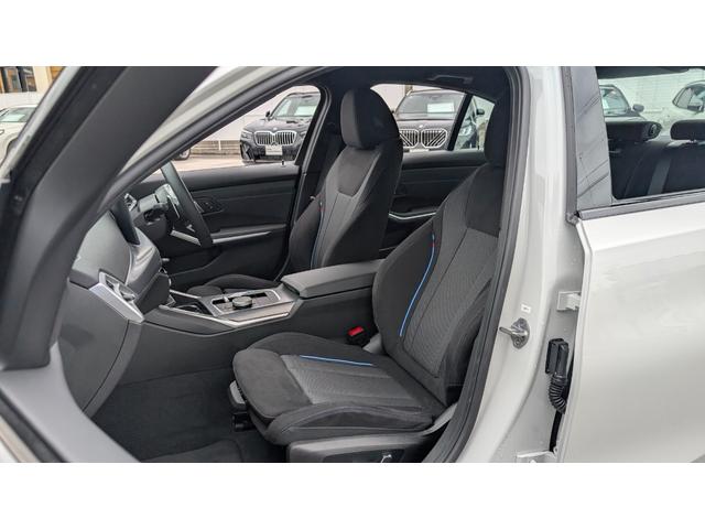 ３シリーズ ３２０ｄ　ｘＤｒｉｖｅ　Ｍスポーツ　カーブドディスプレイナビゲーション　１８ＡＷ　禁煙　デモカー　　シートヒーター　アップルカープレイ対応　アクティブクルーズコントロール（31枚目）