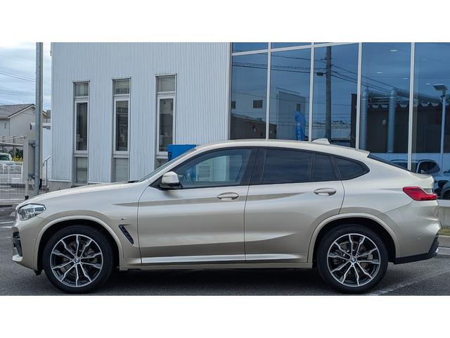 X4 xDrive 20d Mスポーツ ベンチレーションシート 禁煙 ワンオーナー ウッドパネル ヘッドアップディスプレイ HiFiスピーカー TV LEDヘッドライト ワイヤレス充電 20インチホイール(5枚目)