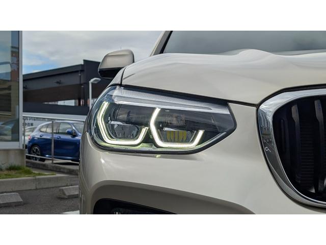 X4 xDrive 20d Mスポーツ ベンチレーションシート 禁煙 ワンオーナー ウッドパネル ヘッドアップディスプレイ HiFiスピーカー TV LEDヘッドライト ワイヤレス充電 20インチホイール(10枚目)