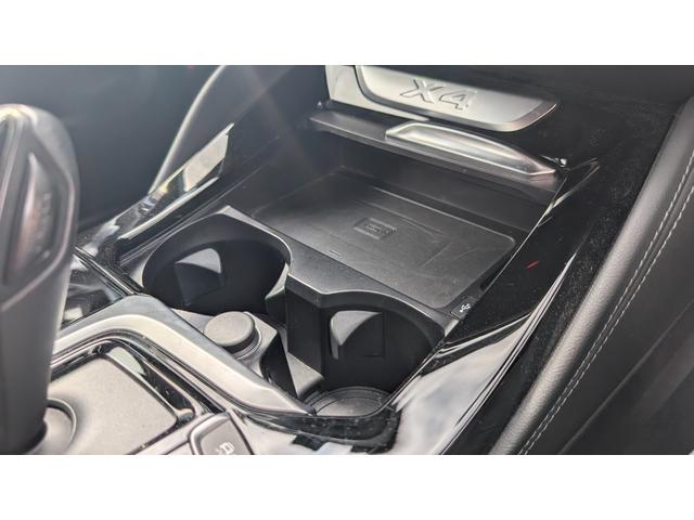 X4 xDrive 20d Mスポーツ ベンチレーションシート 禁煙 ワンオーナー ウッドパネル ヘッドアップディスプレイ HiFiスピーカー TV LEDヘッドライト ワイヤレス充電 20インチホイール(21枚目)