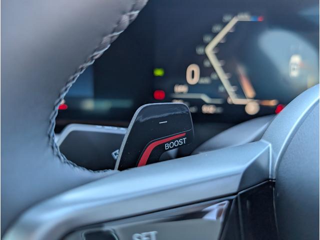 5シリーズ 523d xDriveツーリング Mスポーツ ドライビングパッケージ 20AW 禁煙 デモカー カーブドディスプレイナビゲーション シートヒーター 全周囲カメラ アクティブクルーズコントロール(26枚目)