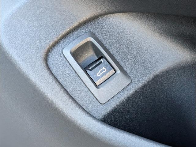 5シリーズ 523d xDriveツーリング Mスポーツ ドライビングパッケージ 20AW 禁煙 デモカー カーブドディスプレイナビゲーション シートヒーター 全周囲カメラ アクティブクルーズコントロール(47枚目)