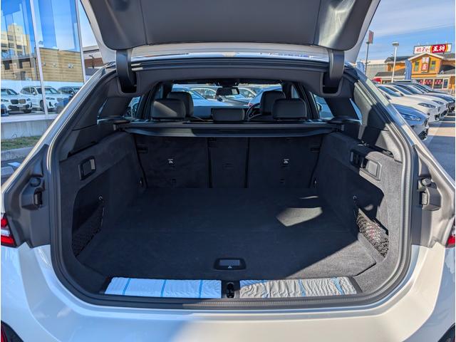 5シリーズ 523d xDriveツーリング Mスポーツ ドライビングパッケージ 20AW 禁煙 デモカー カーブドディスプレイナビゲーション シートヒーター 全周囲カメラ アクティブクルーズコントロール(49枚目)