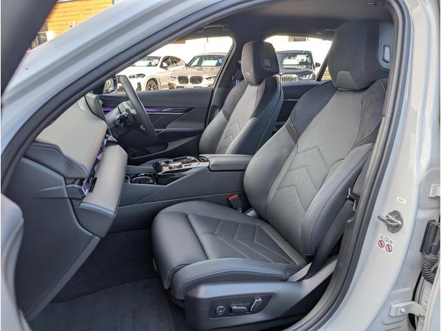 5シリーズ 523d xDrive Mスポーツ コンフォートドライビングパッケージ 19AW 禁煙 デモカー カーブドディスプレイナビゲーション 全周囲カメラ アクティブクルーズコントロール(33枚目)