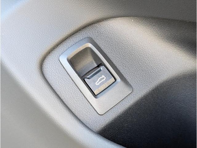 5シリーズ 523d xDrive Mスポーツ コンフォートドライビングパッケージ 19AW 禁煙 デモカー カーブドディスプレイナビゲーション 全周囲カメラ アクティブクルーズコントロール(47枚目)