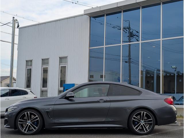 ４シリーズ ４４０ｉクーペ　Ｍスポーツ　タイヤ４本交換！／ファストトラックパッケージ／ガラスサンルーフ／コーラルレッドレザーシート／シートヒーター／マルチ液晶メーター／アクティブクルーズコントロール／１９ＡＷ／禁煙／ワンオーナー（7枚目）