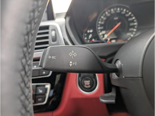 ４シリーズ ４４０ｉクーペ　Ｍスポーツ　タイヤ４本交換！／ファストトラックパッケージ／ガラスサンルーフ／コーラルレッドレザーシート／シートヒーター／マルチ液晶メーター／アクティブクルーズコントロール／１９ＡＷ／禁煙／ワンオーナー（31枚目）