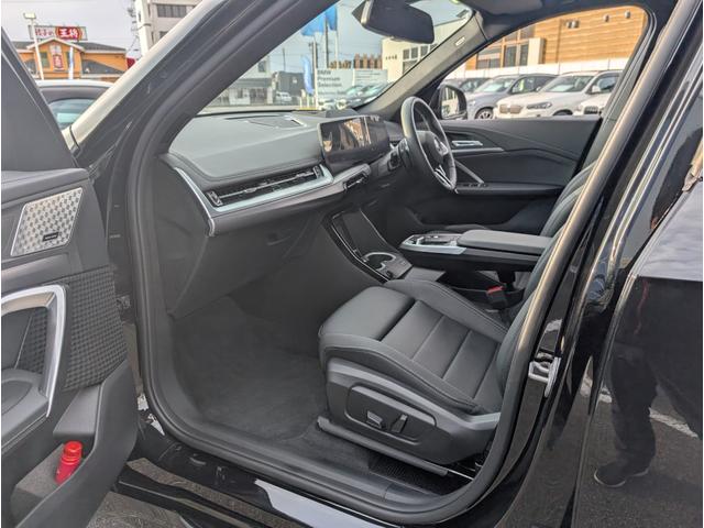 Ｘ１ ｓＤｒｉｖｅ　１８ｉ　Ｍスポーツ　ハイラインパッケージ／テクノロジーパッケージ／カーブドディスプレイナビゲーション／シートヒーター／全周囲カメラ／アクティブクルーズコントロール／１８ＡＷ／禁煙／デモカー（34枚目）