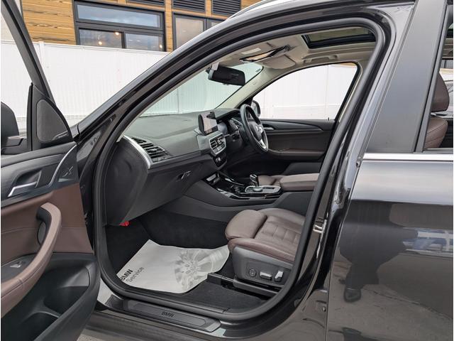 Ｘ３ ｘＤｒｉｖｅ　２０ｄ　Ｘライン　ハイラインパッケージ　ハーマンカードンスピーカ／モカレザーシート／ウッドパネル／純正ナビゲーション／全周囲カメラ／アクティブクルーズコントロール／１９ＡＷ／禁煙（34枚目）