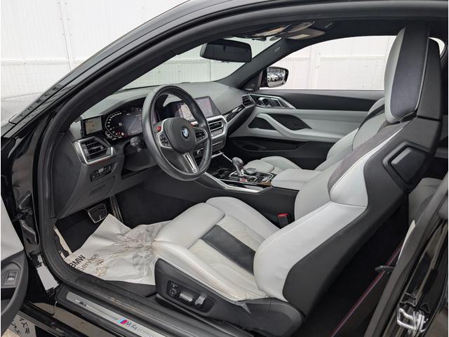 Ｍ４ Ｍ４クーペ　コンペティション　フロントベンチレーションシート／パーキングアシストプラス／ピアノブラックパネル／社外地デジチューナー／純正ナビゲーション／全周囲カメラ／１９・２０インチホイール／禁煙／ワンオーナー（33枚目）