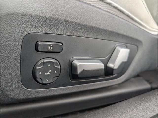 Ｍ４ Ｍ４クーペ　コンペティション　フロントベンチレーションシート／パーキングアシストプラス／ピアノブラックパネル／社外地デジチューナー／純正ナビゲーション／全周囲カメラ／１９・２０インチホイール／禁煙／ワンオーナー（34枚目）