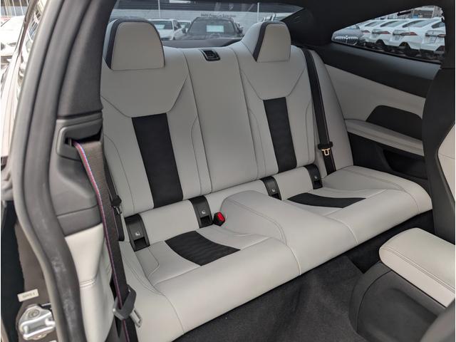 Ｍ４ Ｍ４クーペ　コンペティション　フロントベンチレーションシート／パーキングアシストプラス／ピアノブラックパネル／社外地デジチューナー／純正ナビゲーション／全周囲カメラ／１９・２０インチホイール／禁煙／ワンオーナー（38枚目）