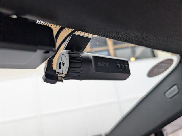 Ｍ４ Ｍ４クーペ　コンペティション　フロントベンチレーションシート／パーキングアシストプラス／ピアノブラックパネル／社外地デジチューナー／純正ナビゲーション／全周囲カメラ／１９・２０インチホイール／禁煙／ワンオーナー（43枚目）