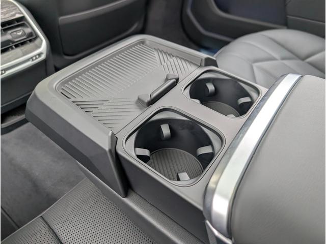 �J�b�v�z���_�[�������Z���^�[�A�[�����X�g