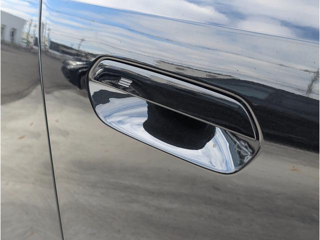 �R���t�H�[�g�A�N�Z�X�����ł��B�h�A�n���h���ɐG��ĊJ�\�ƂȂ�܂��B