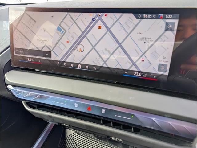 �^�b�`�p�l���i�r�ƂȂ�܂��B�X�}�z�̂悤�Ɏg�p�ł��܂��B